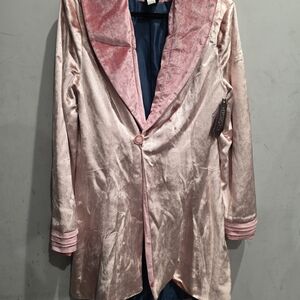 Luxurious Pink Velvet Women's Blazer
